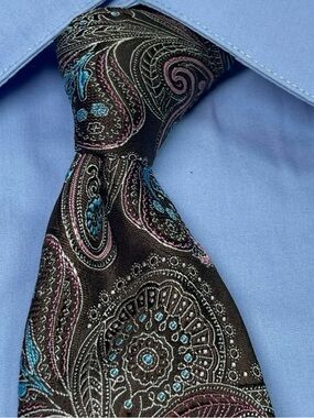 Ted Baker Italian Silk Brown Paisley Thin Tie Made in USA L60” W3” Thick Fabric